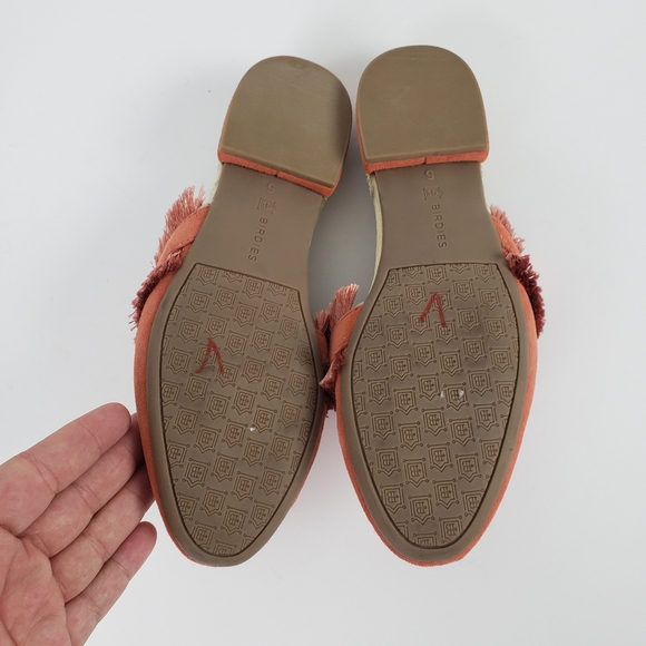 Birdies Ani Slide Coral Fringed Mule Flat NWOB 5 - Picture 5 of 5